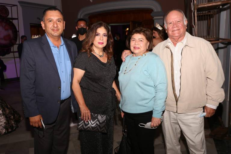 Viven la gran fiesta en la elección de Carolina, Reina del Carnaval de Mazatlán