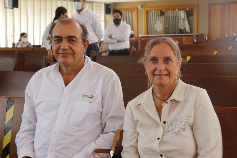 Los agricultores agradecen por el trabajo en el campo