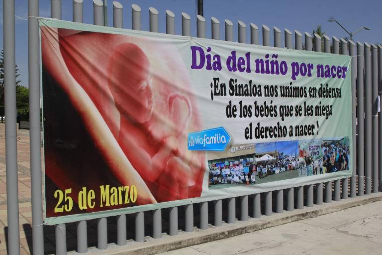Colectivos a favor de la vida conmemoran en el Congreso de Sinaloa el ‘Día del Niño por Nacer’
