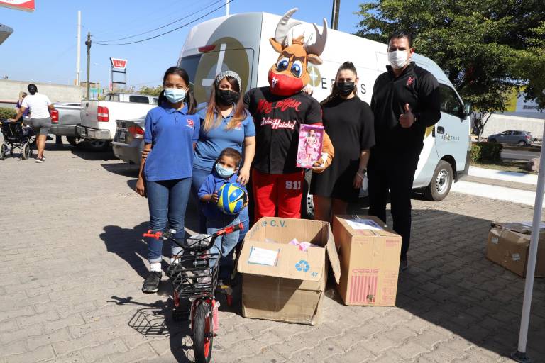Club Venados y Aeternus Funerales se convierten en Reyes Magos