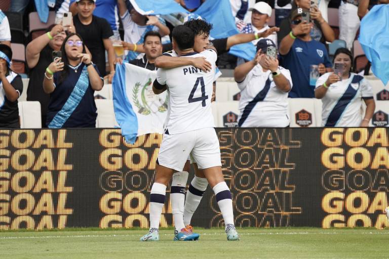 Guatemala vence a Guadalupe y se mete a cuartos de final de Copa Oro
