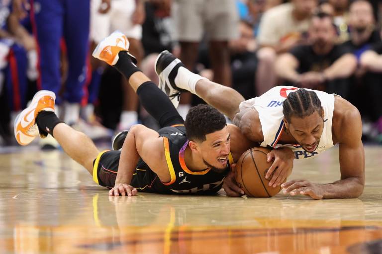 La garra de Westbrook, los puntos de Kawhi: Clippers festeja en Phoenix
