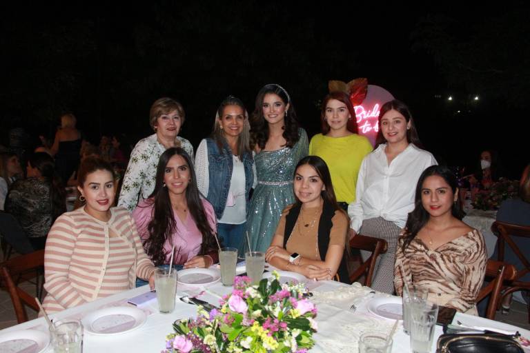 Karla Fernanda, camino al altar