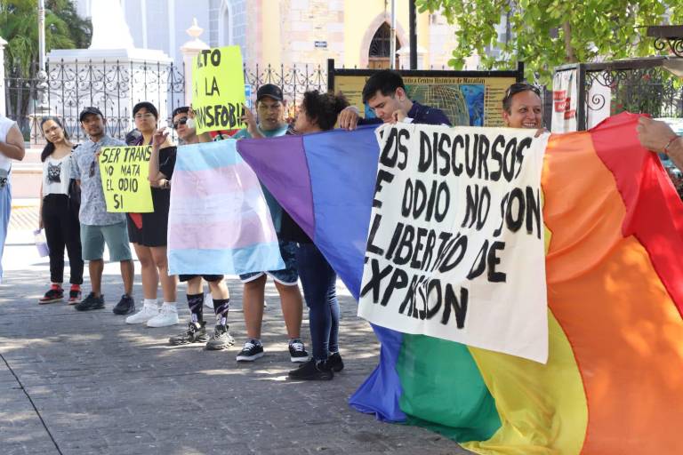 Exige comunidad LGBTTIQ+ destitución de la directora del Immujer en Mazatlán