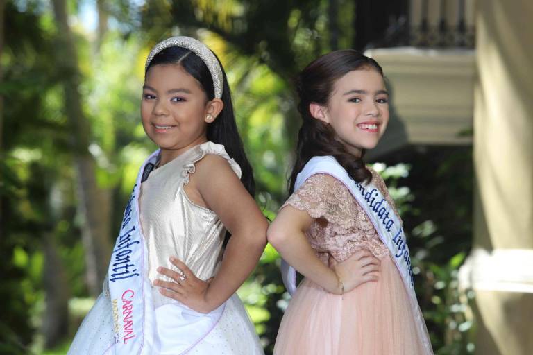 Ángela Salazar y Ximena Lizárraga buscan la corona de Reina Infantil del Carnaval de Mazatlán