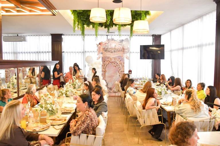 Protagoniza Alexia García su baby shower en honor a su segundo hijo