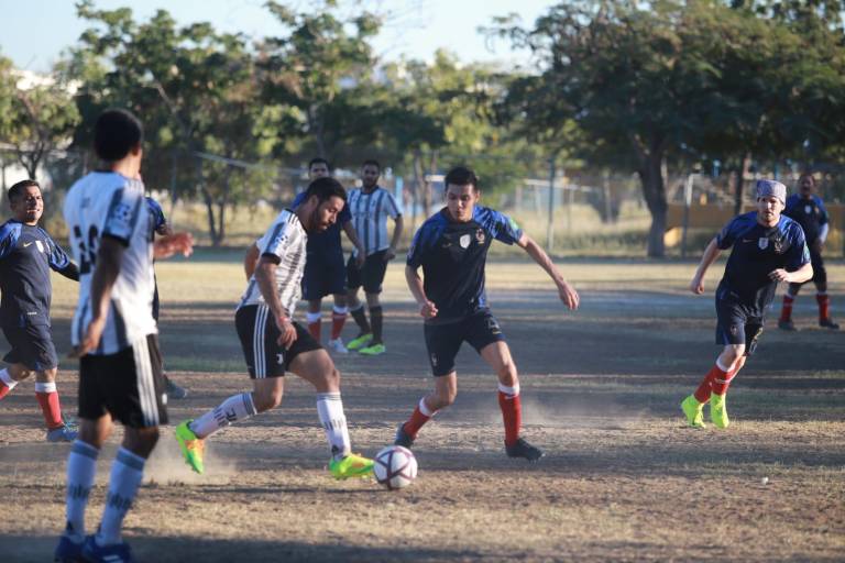 IMSS-Umepa y Dr. Nares están en la final de la Liga Intermédicos