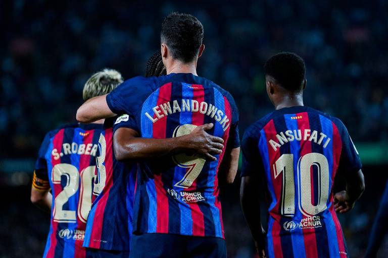 Barcelona decide en siete minutos su duelo ante el Villarreal