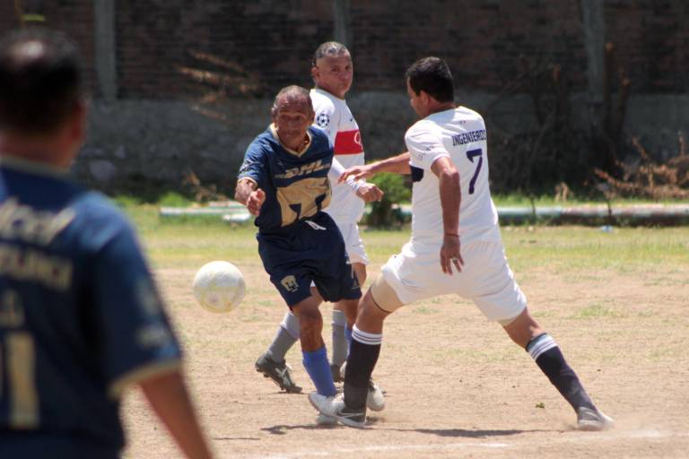 Muralla y Oldies Yahama salen a finiquitar la obra en la Veteranos Platino