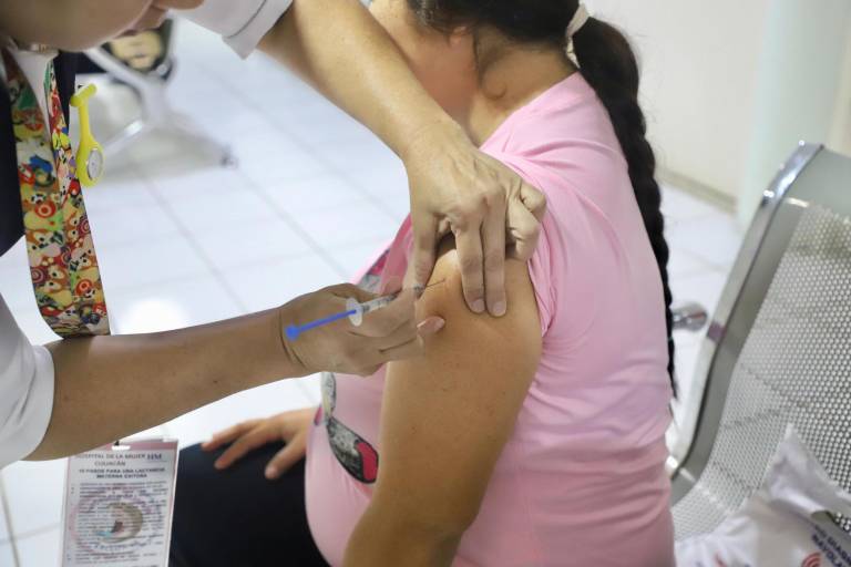 Este martes arranca la campaña de vacunación contra la Influenza y Covid-19