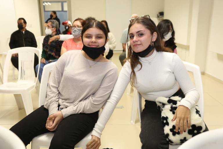 El libro ‘Poesía cruda’ es presentado por Marco Antonio Tirado