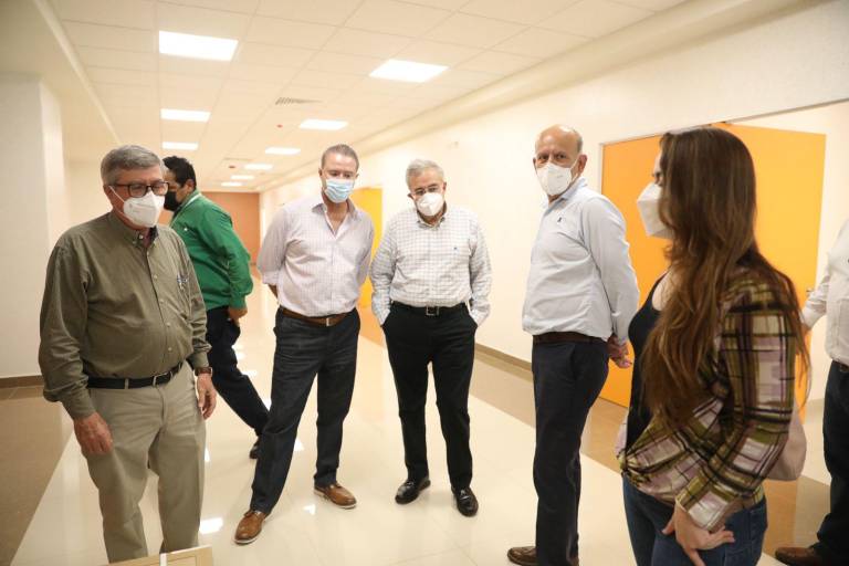 Director del Insabi emprende gira por Culiacán; inaugurarán nuevos hospitales el 12 de septiembre
