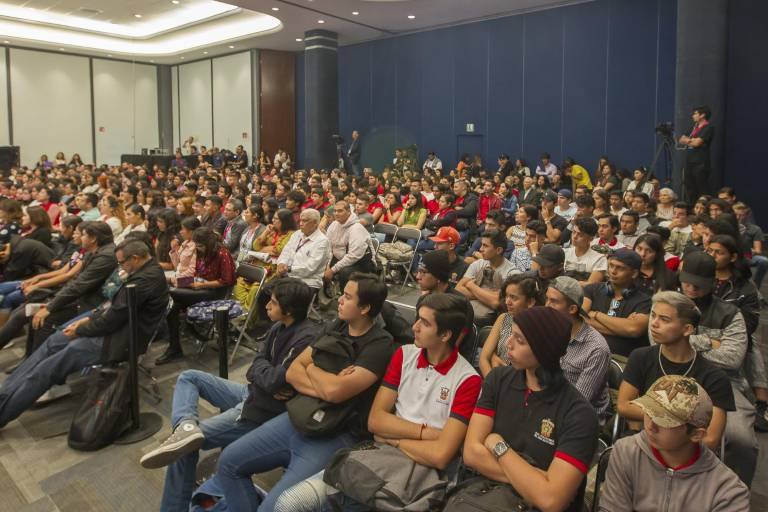 Vuelve FIL Joven con mucha diversidad, ciencia y literatura