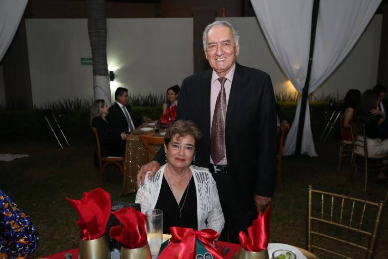 Disfrutan arquitectos su posada