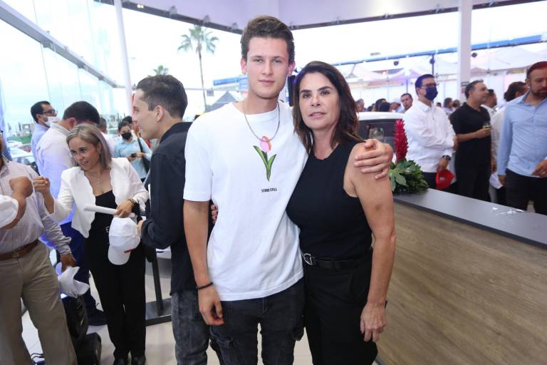 Inauguran en Mazatlán agencia automotriz MG