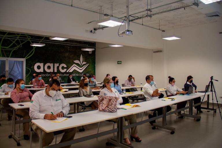 AARC y Vega Prieto y Asociados, analizan la situación para el sector agrícola con las Reformas Fiscales 2022