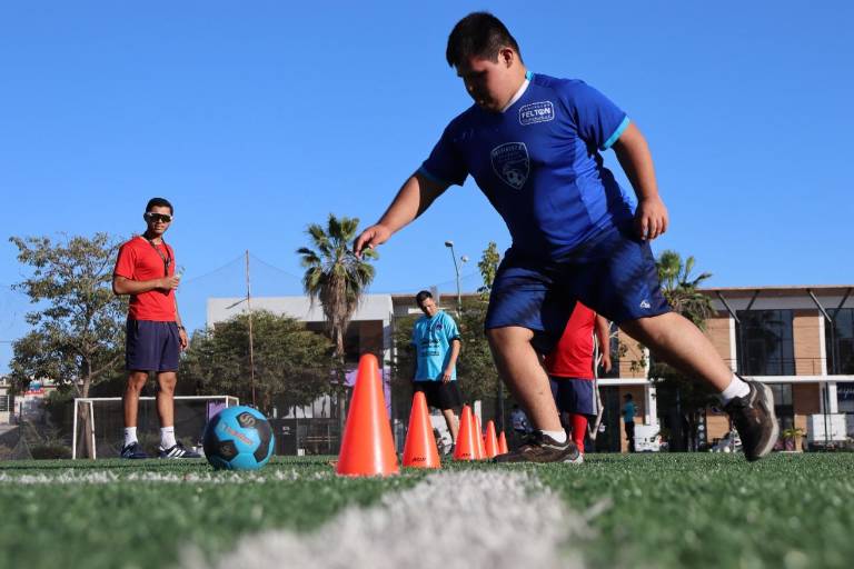 Imdem abre Escuela Deportiva Superhéroes Futbol