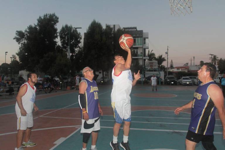 Regresan las emociones del Torneo Maxibaloncesto