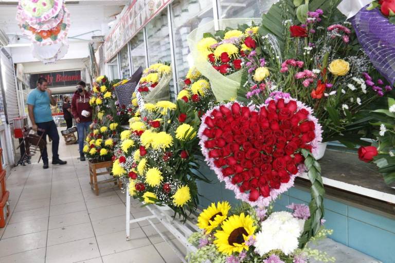 Floristas de Culiacán esperan repunte de ventas para este 14 de febrero