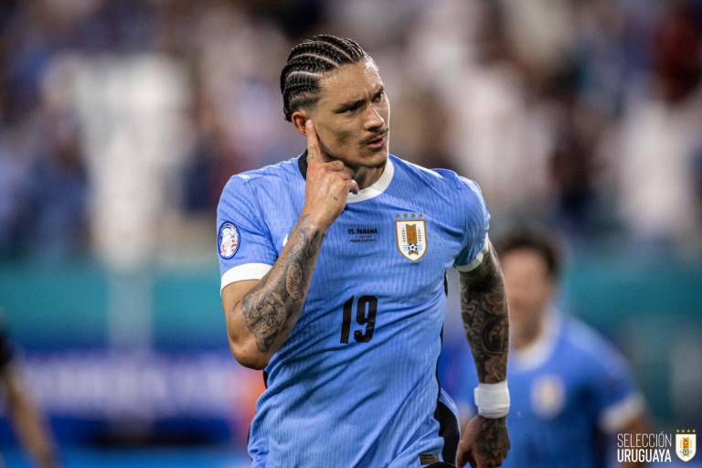 Uruguay se complica la vida, pero termina ganando a Panamá