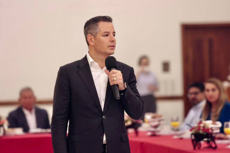 Ex Gobernador Alejandro Murat renuncia al PRI y anuncia creación de Alianza Progresista por México
