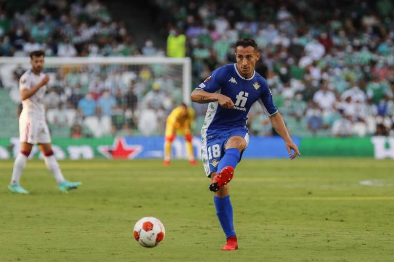 El Betis con Guardado gana y el Napoli de Lozano empata en arranque de la Europa League