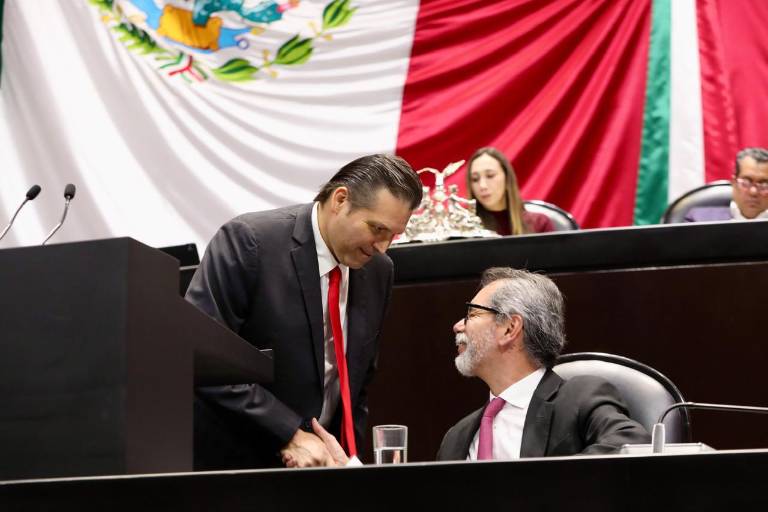 El Diputado federal por el PRI Mario Zamora Gastélum demandó al Secretario de Hacienda, Édgar Amador Zamora, más recursos en el presupuesto para Sinaloa.