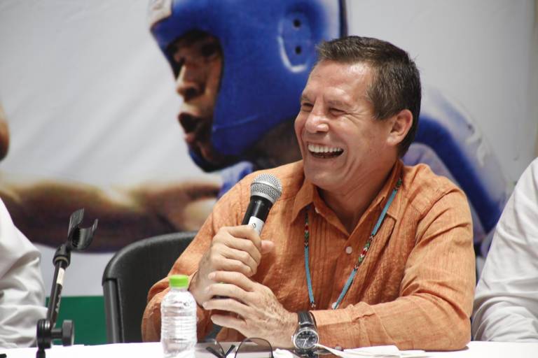 Julio César Chávez y Checo Pérez ganan el Premio Nacional del Deporte