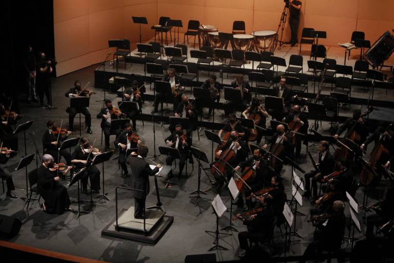 Disfrutan tercer concierto de la temporada 2022 de la OSSLA, en Culiacán