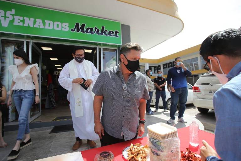 Inauguran la tercera sucursal de la tienda Venados Market