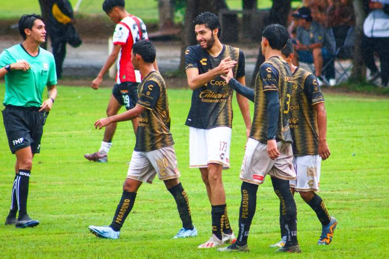 ‘Lluvia’ de goles entre Dorados y Atlético Acaponeta en la TDP