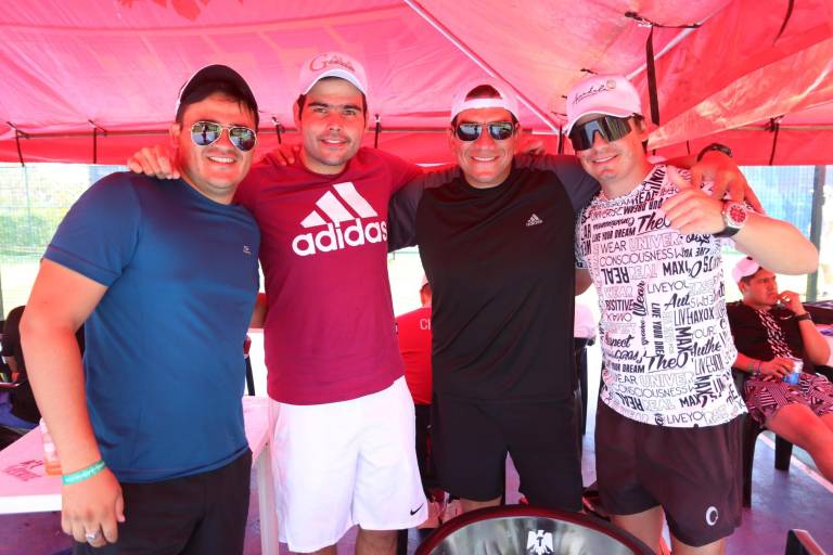 Conviven en el primer Torneo de Pádel en Estrella del Mar
