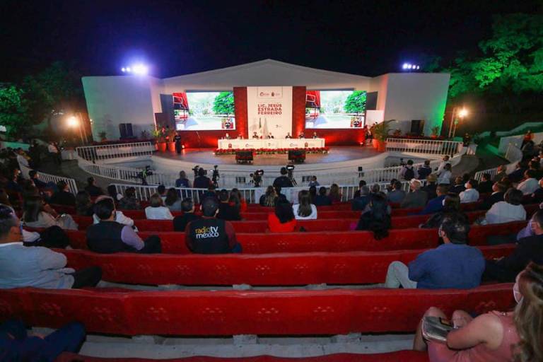Remodelar el Teatro Griego, donde Estrada Ferreiro cerró su campaña en Culiacán, costó más de $14 millones