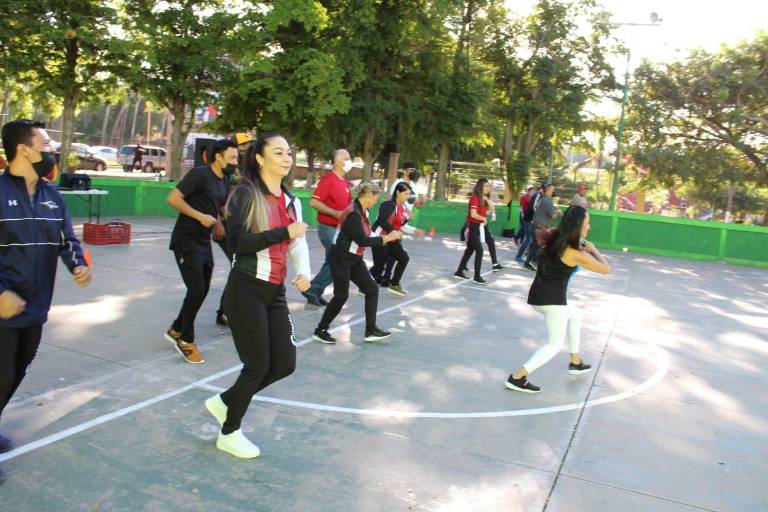 Imdec activa a sus empleados con ejercicios y fomenta lazos de amistad