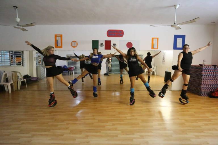 ¿Buscas ejercitarte? ¡Salta, diviértete y de paso quema calorías con Jumper!