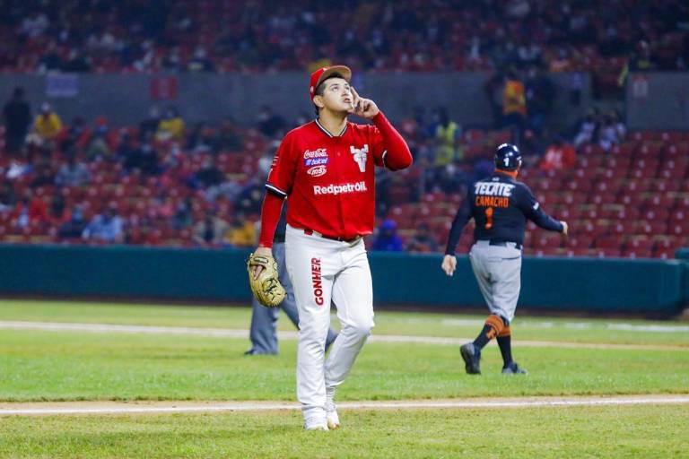 Brillan pítcheres de Venados de Mazatlán en el verano