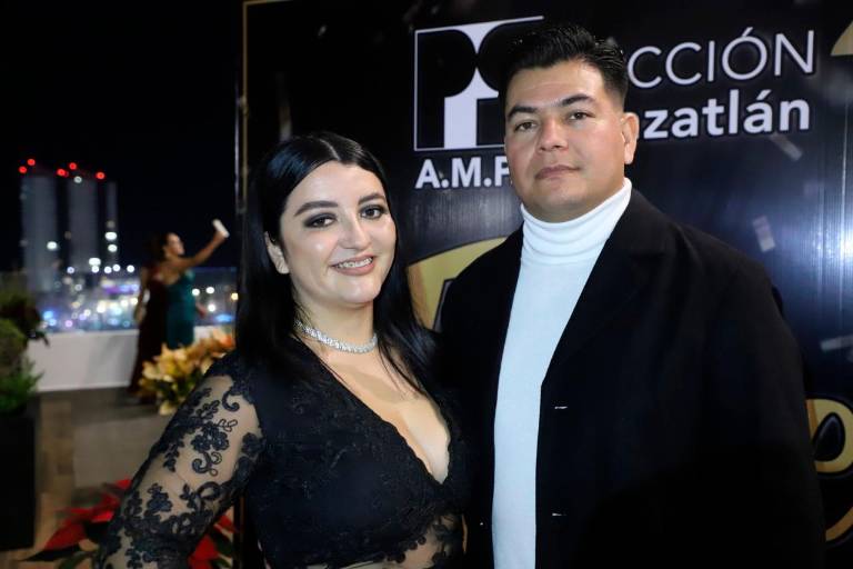 Integrantes de AMPI protagonizan reunión decembrina