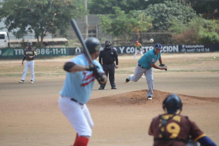 Schober Diseños tunde a MazVer en la Liga de Beisbol del Polluelos