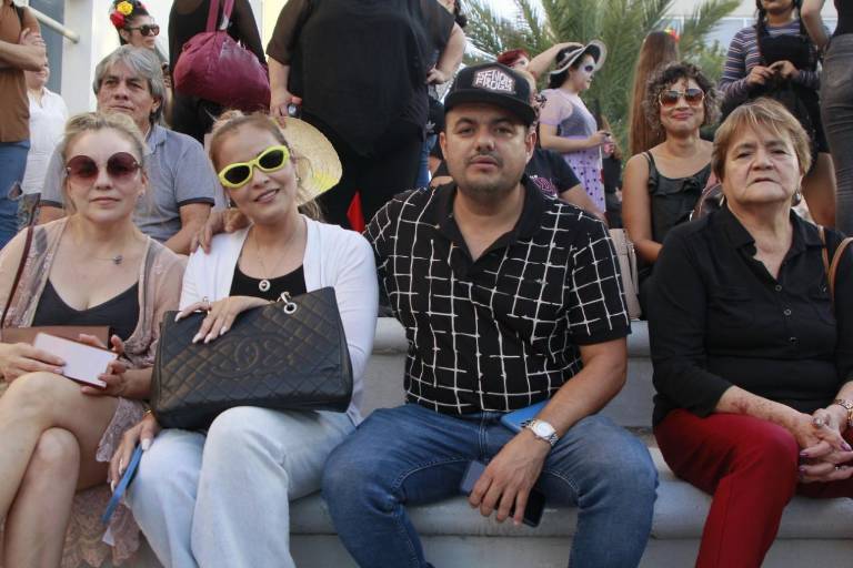 En el Isic celebran con altares y artes escénicas el Día de Muertos