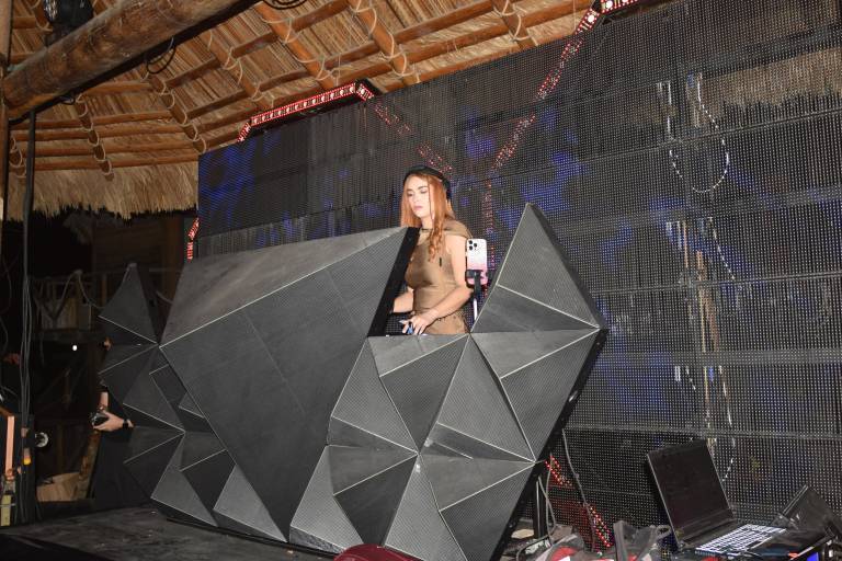 Gozan a ritmo del ‘Praia Tropical Fest’ en La Marina Isla Cortés