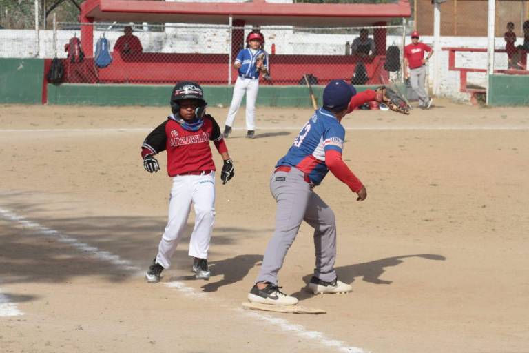 Arranque candente del Torneo Distrital de Beisbol Infantil y Juvenil