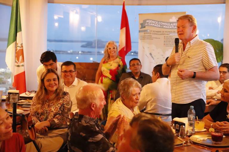 Se reúne Embajador de Canadá en México con canadienses, la titular de Sectur y el Alcalde de Mazatlán