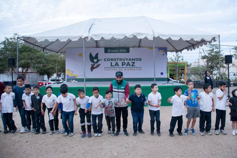 Participa Imdec con juegos recreativos en el programa Construyamos la Paz