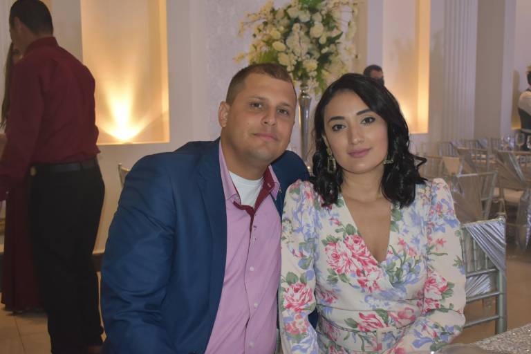 Bomberos de Culiacán culminan sus festejos en una cena baile