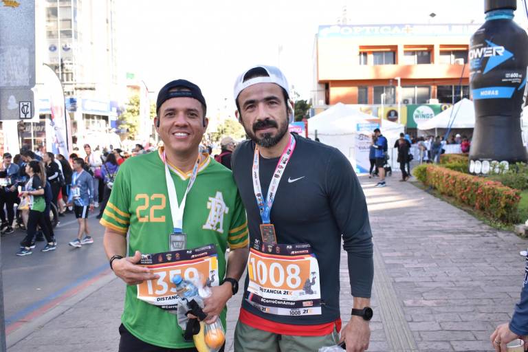 ‘Corren por Amor’ en Maratón Internacional de Culiacán