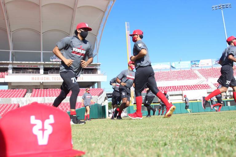 Venados de Mazatlán, comienza la aventura porteña con 31 rojos sudando ya la camiseta