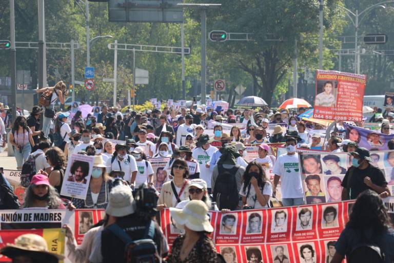 Madres en la lucha: marchan en la Ciudad de México para exigir la búsqueda de sus hijas e hijos