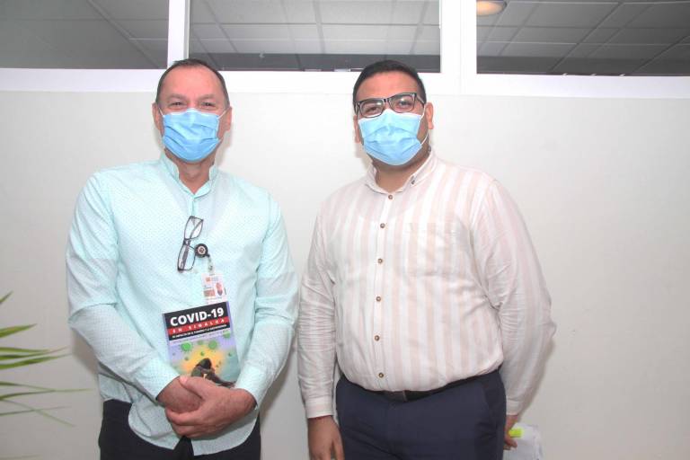 Presentan Arturo Santamaría Gómez y Jaime Félix Pico el libro Covid-19 en Sinaloa, su impacto en el Turismo y la Gastronomía