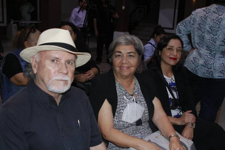 Conocen en Culiacán, la primera novela de Arturo Santamaría