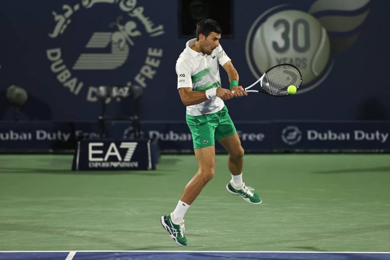 Novak Djokovic vence a Musetti en Dubai en su primer partido de 2022